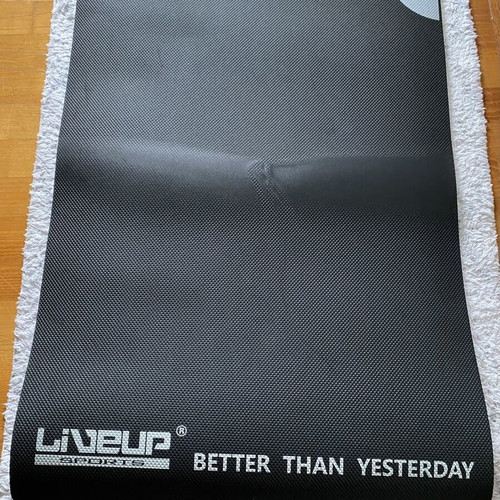 Live Up Gym Mat 165x60cm used