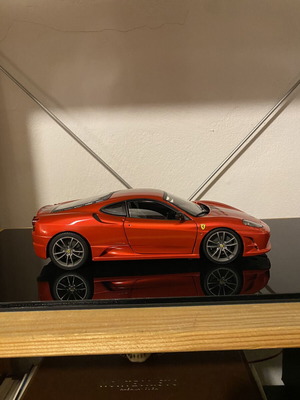 Ferrari 430 Scuderia 1/18 Hotwheels Elite model car