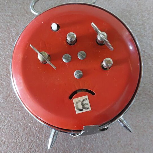 Five Rams wind-up table clock used, analog