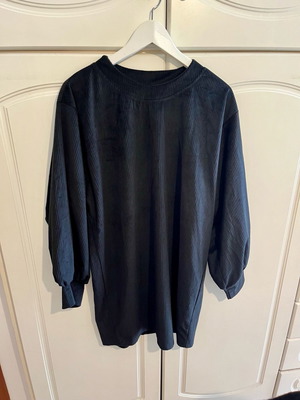 Black short corduroy dress used
