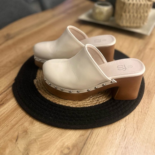 Fullah Sugah clogs like new, size 36, beige
