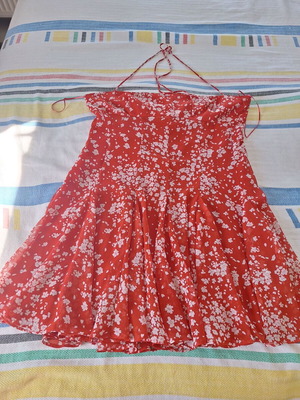 Zara κόκκινο φόρεμα με λευκό floral μοτίβο και δέσιμο halter neck, μέγεθος XL