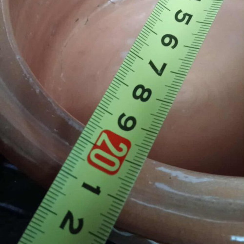 Clay pot new, suitable for decoration with scratches