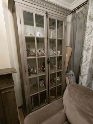 English Cottage style display cabinet, 2.30 x 1.10 x 0.40 m