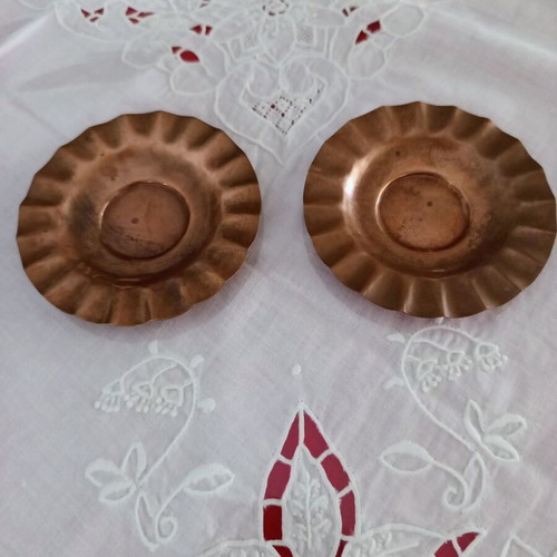 Vintage copper plates used, set of 2, pleated edge