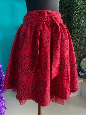 Red skirt like new midi with velvet patterns and glitter