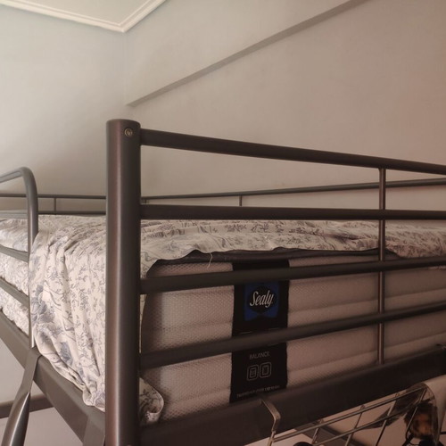 Bunk bed with Elite Strom Sealy anatomical mattress like new