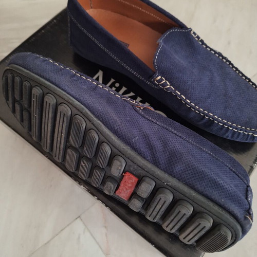 GK Uomo Blue Moccasins like new, size 42