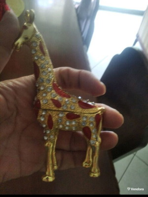 Trinket box giraffe-shaped with enamel and Swarovski crystals like new