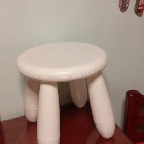 Plastic stool IKEA new, diameter 29 cm, height 29 cm