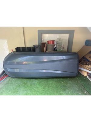 Large CS 500 Walked roof box like new, 500 liters capacity