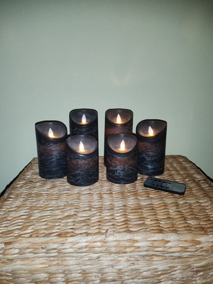 Electronic candles like new, set of 6 with remote control