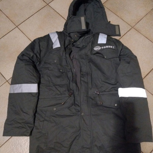 Work clothes for snow new in excellent condition