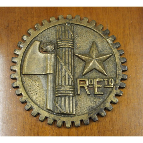 Italian fascist plaque Prountzinos used on wooden base 12.5 cm
