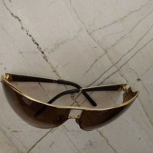 Vogue VO 3587S sunglasses used in very good condition