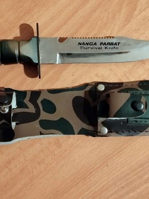 Μαχαίρι ανοξείδωτο επιβίωσης με ατσάλι ROSTFREI 440 μεταχειρισμένο