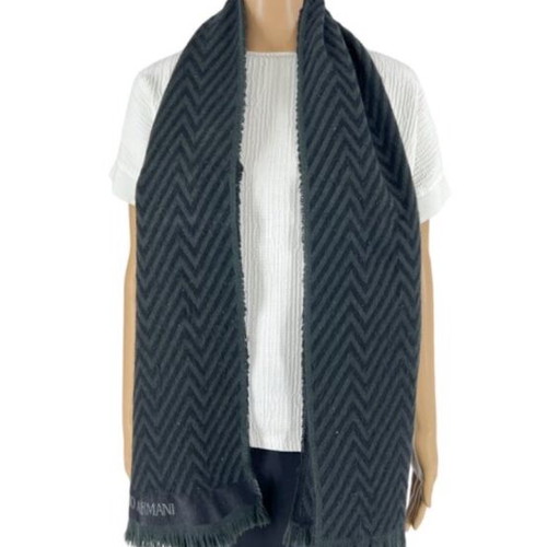 Giorgio Armani Virgin Wool Scarf Chevron Pattern like new Black Grey