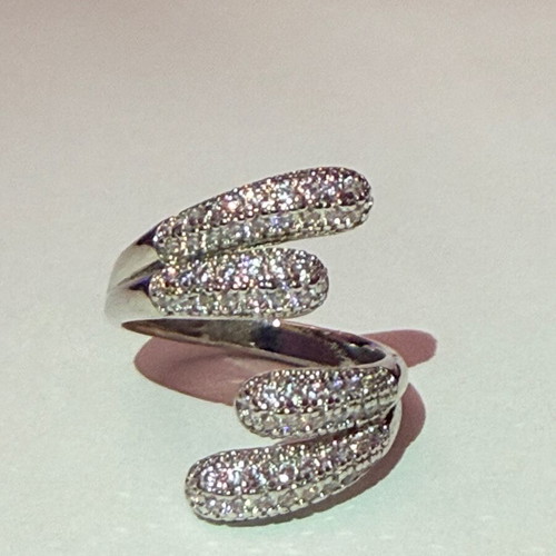 Vintage platinum plated ring with white zircon, adjustable size, like new