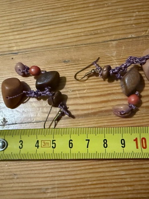 Women's earrings used