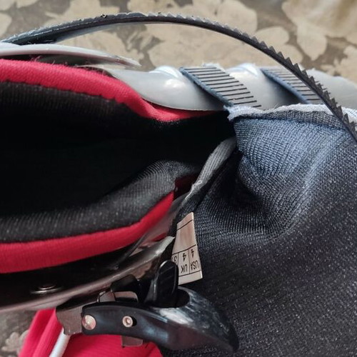 Rollers used silver with red knee pads, size 37