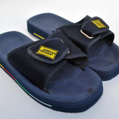 American Eagle 90s Vintage Blue Flip Flops like new, size 41