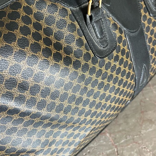 Belle large travel sack like new, black with ochre geometric pattern