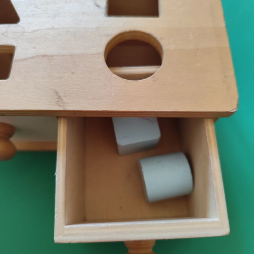 Παιχνίδι Montessori με συρτάρια διαλογής σχημάτων μεταχειρισμένο, ξύλινο
