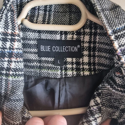 Women's checked fabric jacket used, size L, missing one sleeve button