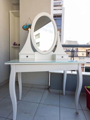 Hemnes τουαλέτα με καθρέφτη