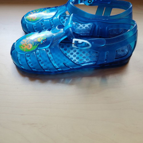 Silicone sandals size 35 like new, blue
