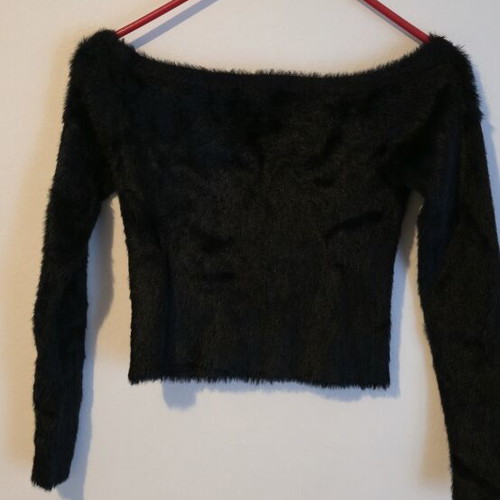 HM Divided Women's Off Shoulder Fuzzy Black Blouse Medium Like New