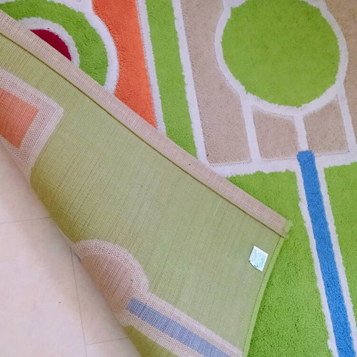 Rug like new, 2.32 x 1.58 m, vibrant colors