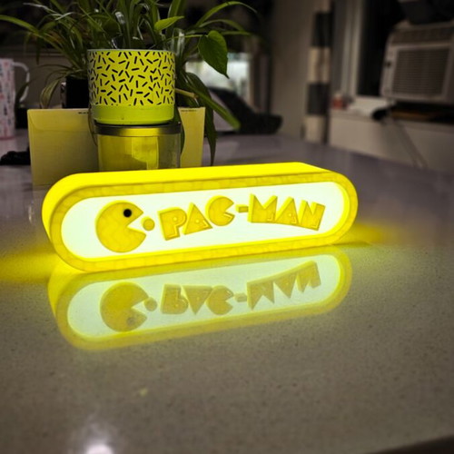 Pac-Man lamp like new, USB powered, 25 cm