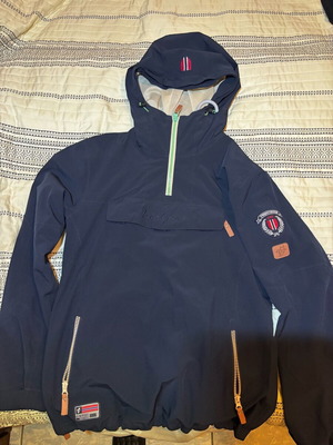Twenty 29 windbreaker jacket blue like new, size M for men and women