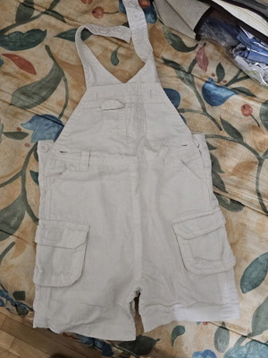 Baby romper shorts linen type like new, size 3-6 months white