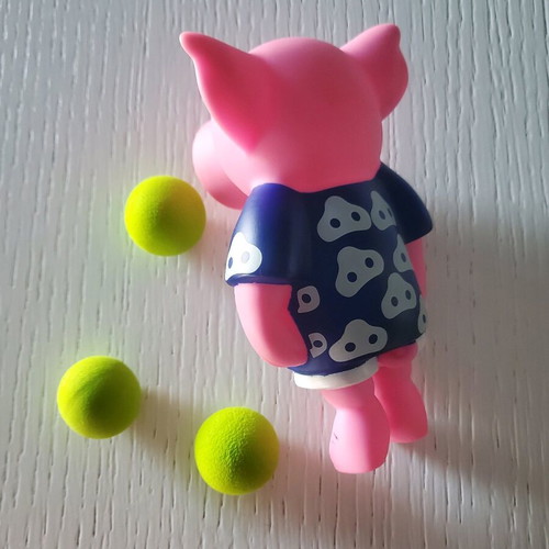Pig Toy That Shoots Balls like new