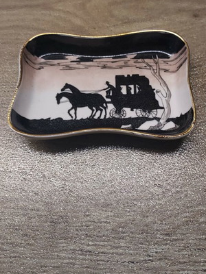 Handmade ceramic decorative collectible plate like new