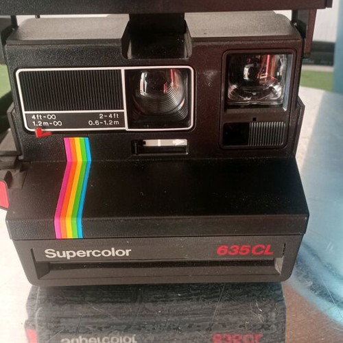 Polaroid Supercolor 635CL vintage instant camera like new