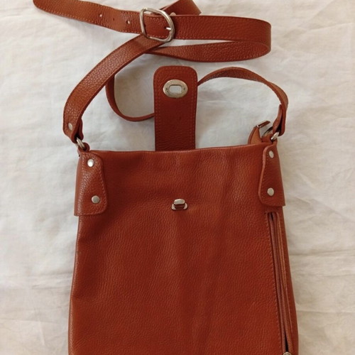 Leather crossbody bag like new, Italian, 26x24x5cm