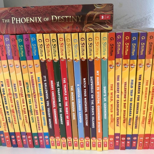 Geronimo Stilton 33-Book Collection like new, English
