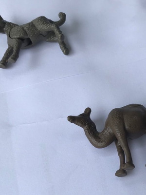 Kinder Natoons φιγούρες Γαϊδουράκι και Καμήλα νέες