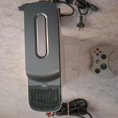 Microsoft Xbox 360 Fat original white console used, for parts