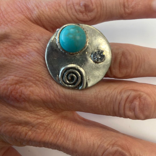 Large adjustable ring with geometric designs, rhinestones & turquoise stone like new