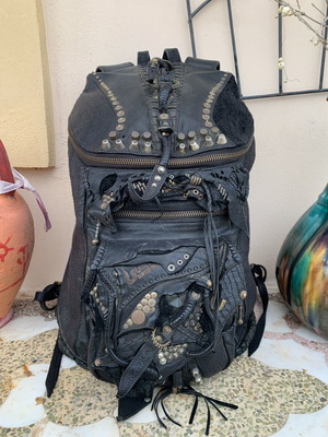 UNIK Leather Design χειροποίητο δερμάτινο σακίδιο πλάτης σε μαύρο, gothic boho