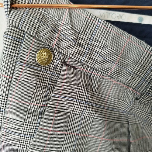 Vittorio Slim Fit Suit like new, gray, jacket size Large, pants 30