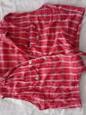 Children's shirt size L like new, white and red