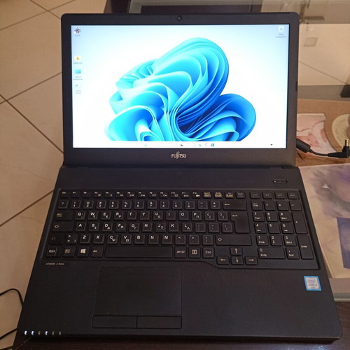 Fujitsu Lifebook A357 laptop like new, Intel Core i3, 8GB RAM, 256GB SSD