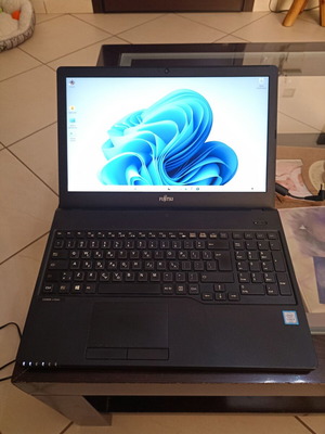 Fujitsu Lifebook A357 laptop like new, Intel Core i3, 8GB RAM, 256GB SSD