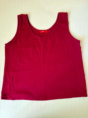Women's Sleeveless Top red, like new, size M-L
