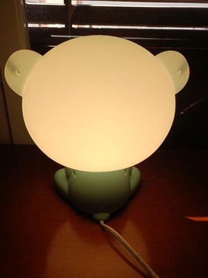 Table lamp bear design